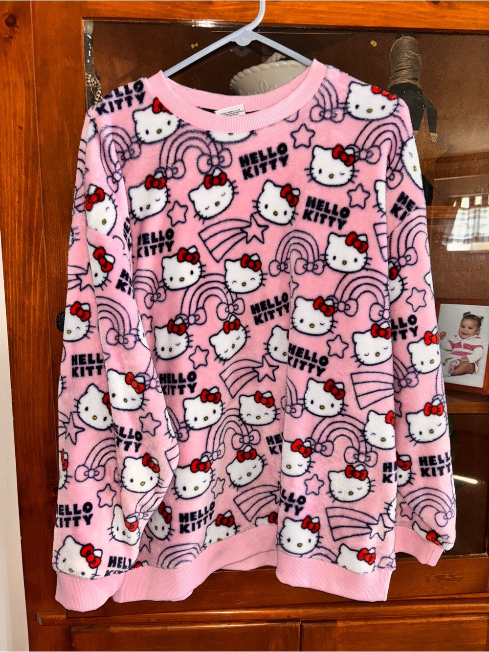 Hello Kitty XXL Pink and White Fleece Top
